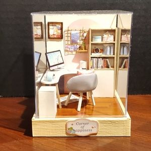 Corner of Happiness Diaroma (Already Assembled)